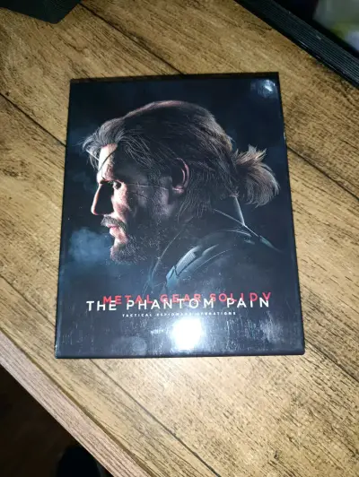 Metal Gear Solid V: The Phantom Pain PS4 Usado - miniatura 1