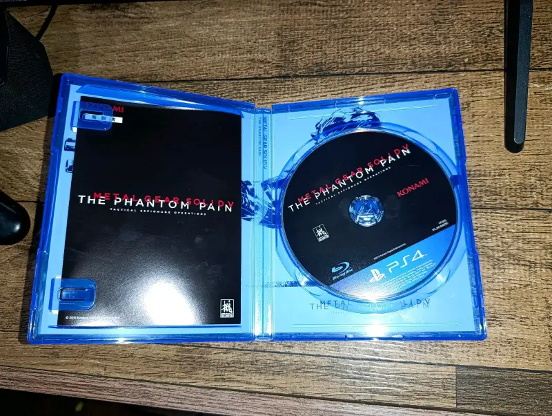 Metal Gear Solid V: The Phantom Pain PS4 Usado - 4