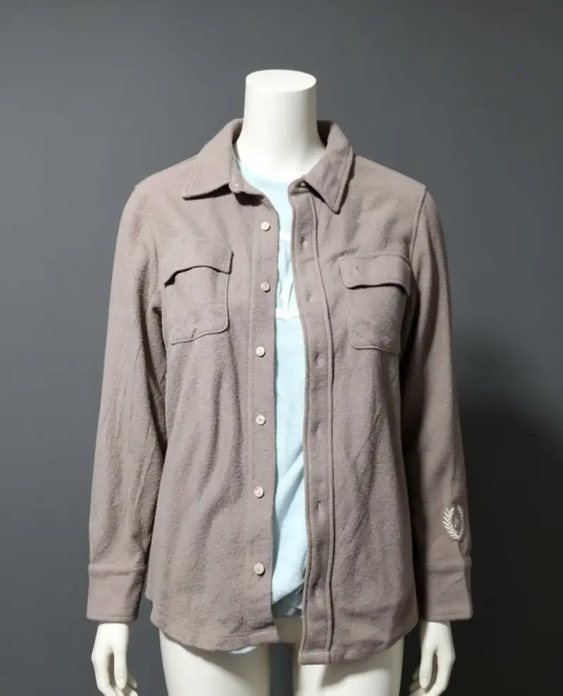 Chaqueta de mujer gris con diseño bordado