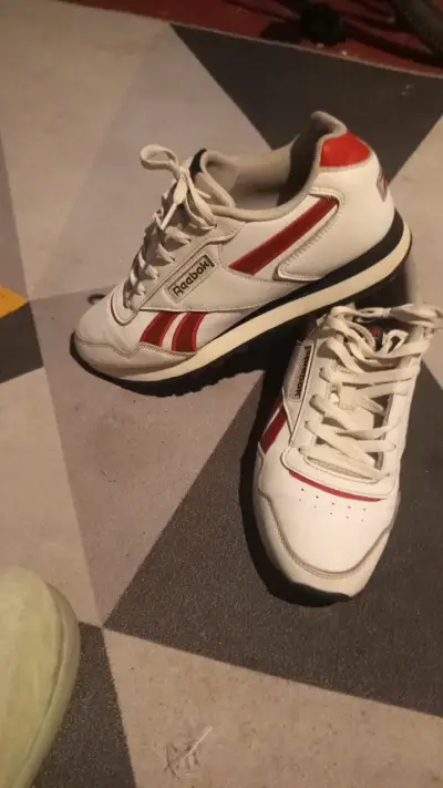Zapatillas deportivas Reebok blancas con rojo - miniatura 3