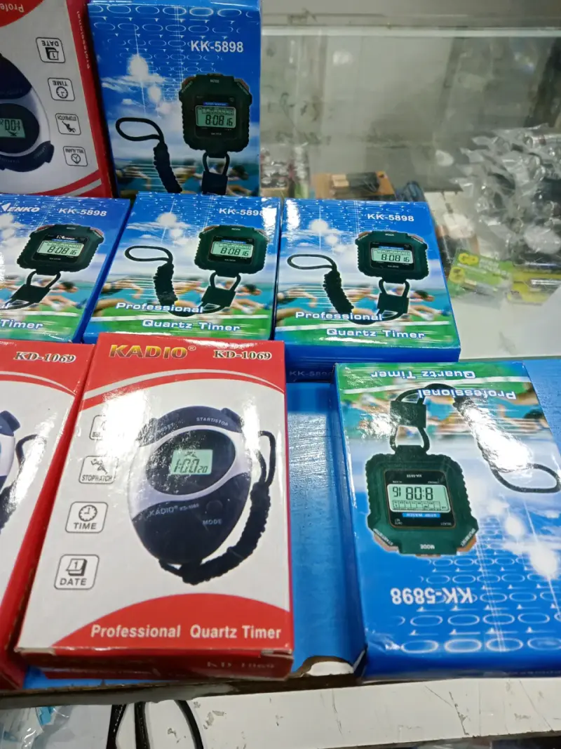 Cronómetro Profesional Kadio KD-1069 y KK-5898