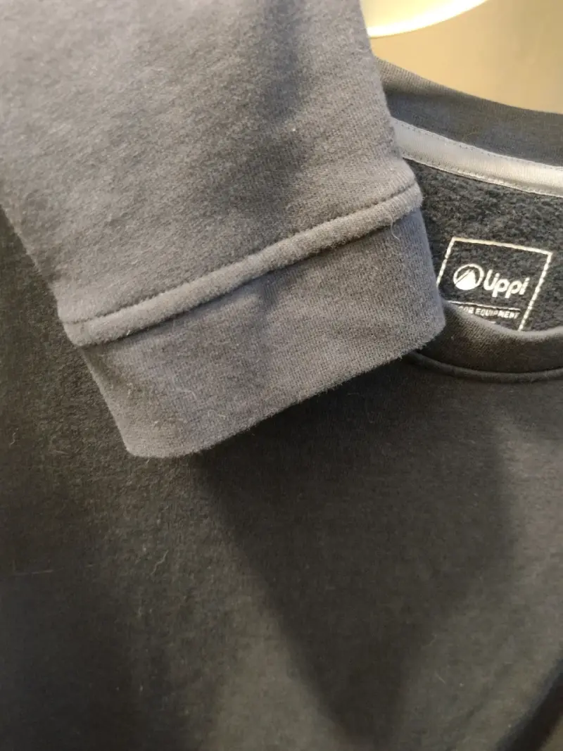 Polerón  LIPPI con diseño casual - 2