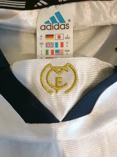 Camiseta fútbol real Madrid - miniatura 5