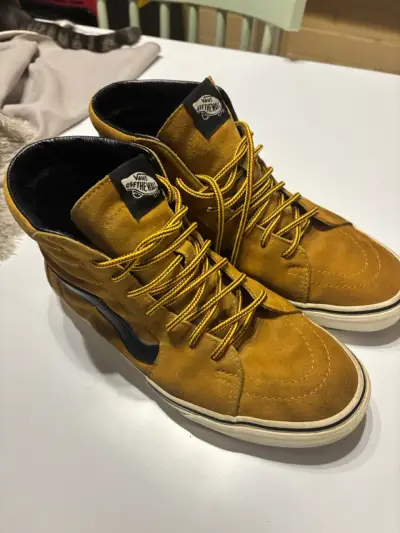 Zapatillas Vans altas color mostaza - miniatura 1