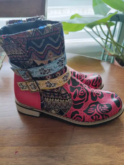 Botas de cuero estampadas multicolor para mujer - miniatura 1