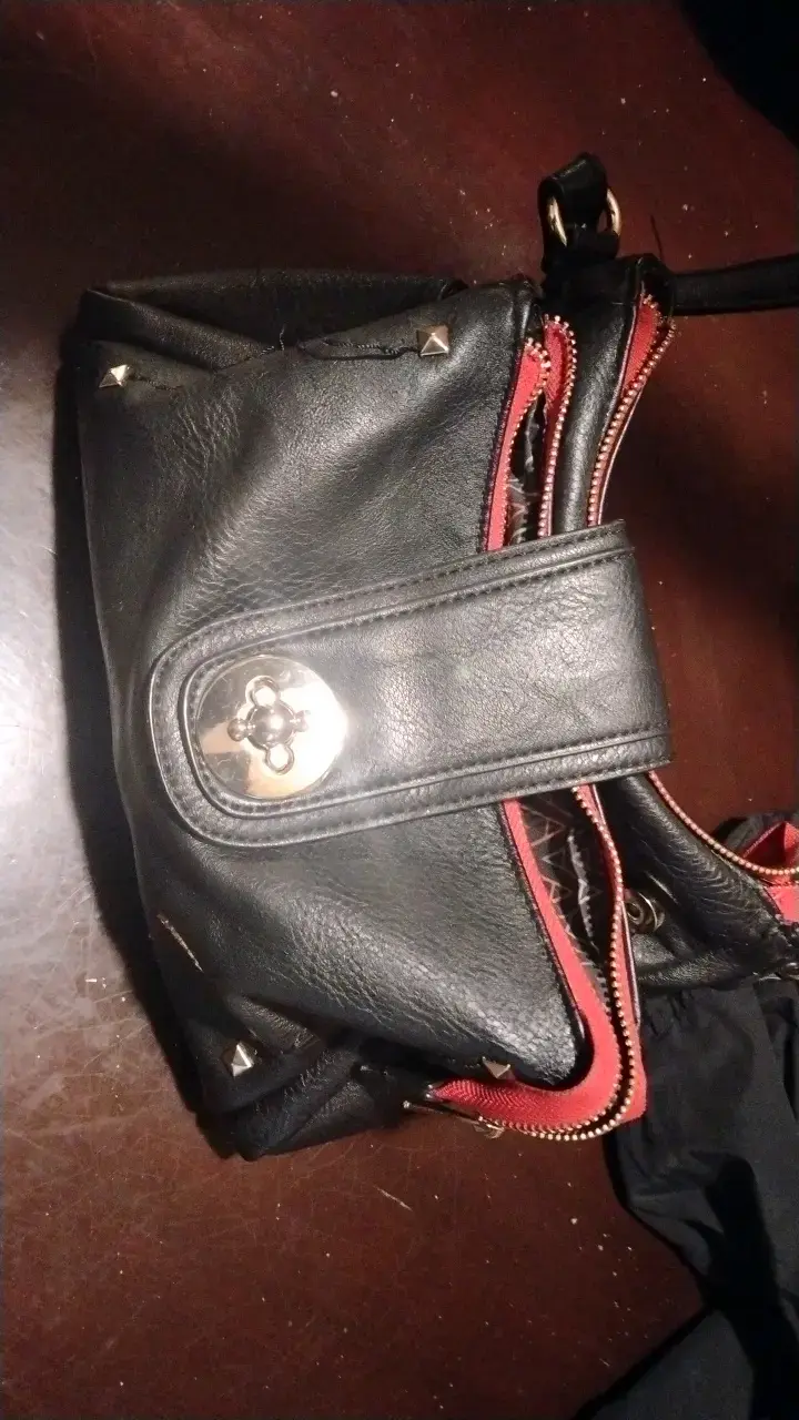 Cartera de cuero negra Amphora con detalles rojos - 3