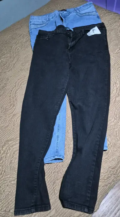 Jeans negro y celeste - miniatura 1