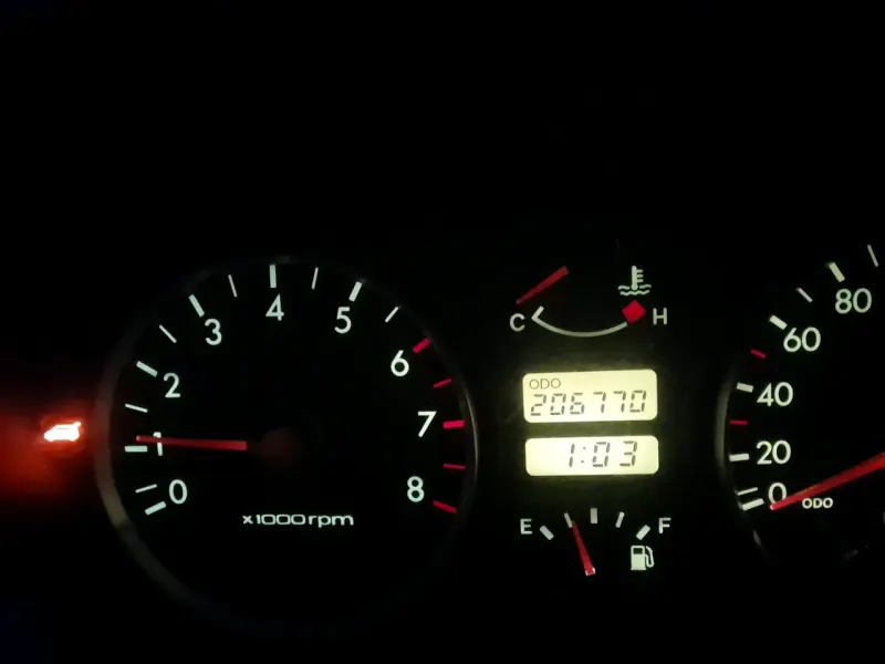 Hyundai getz plateado en buen estado - 6