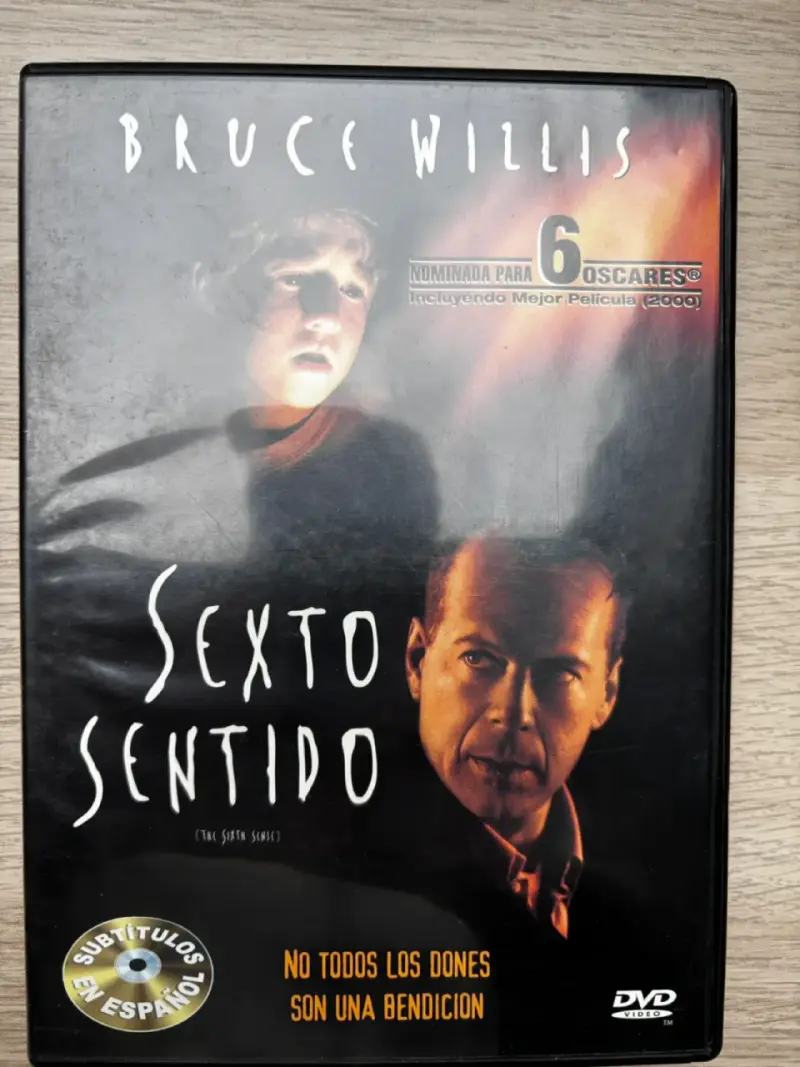 DVD Sexto Sentido con Bruce Willis - 1