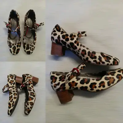 Zapatos de tacón bajo con estampado animal print - miniatura 1