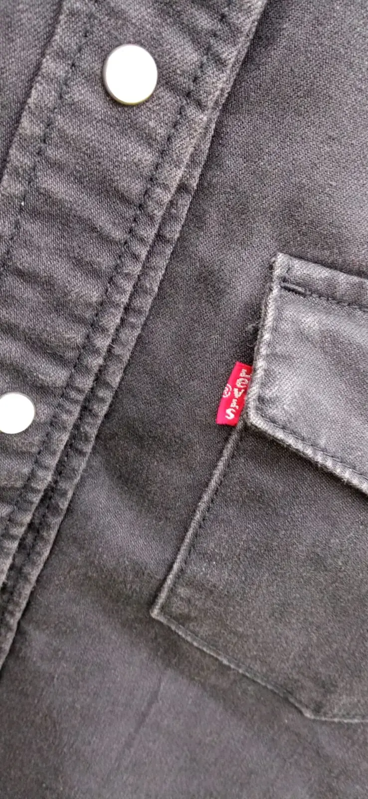 Camisa de mezclilla negra Levi's para mujer - 5