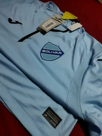 Camiseta deportiva celeste Joma, Bolívar - miniatura 2