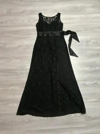 Vestido largo de encaje negro elegante talla M - miniatura 2