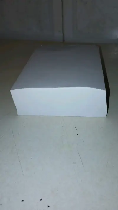 Bloque de papel blanco para notas - miniatura 2