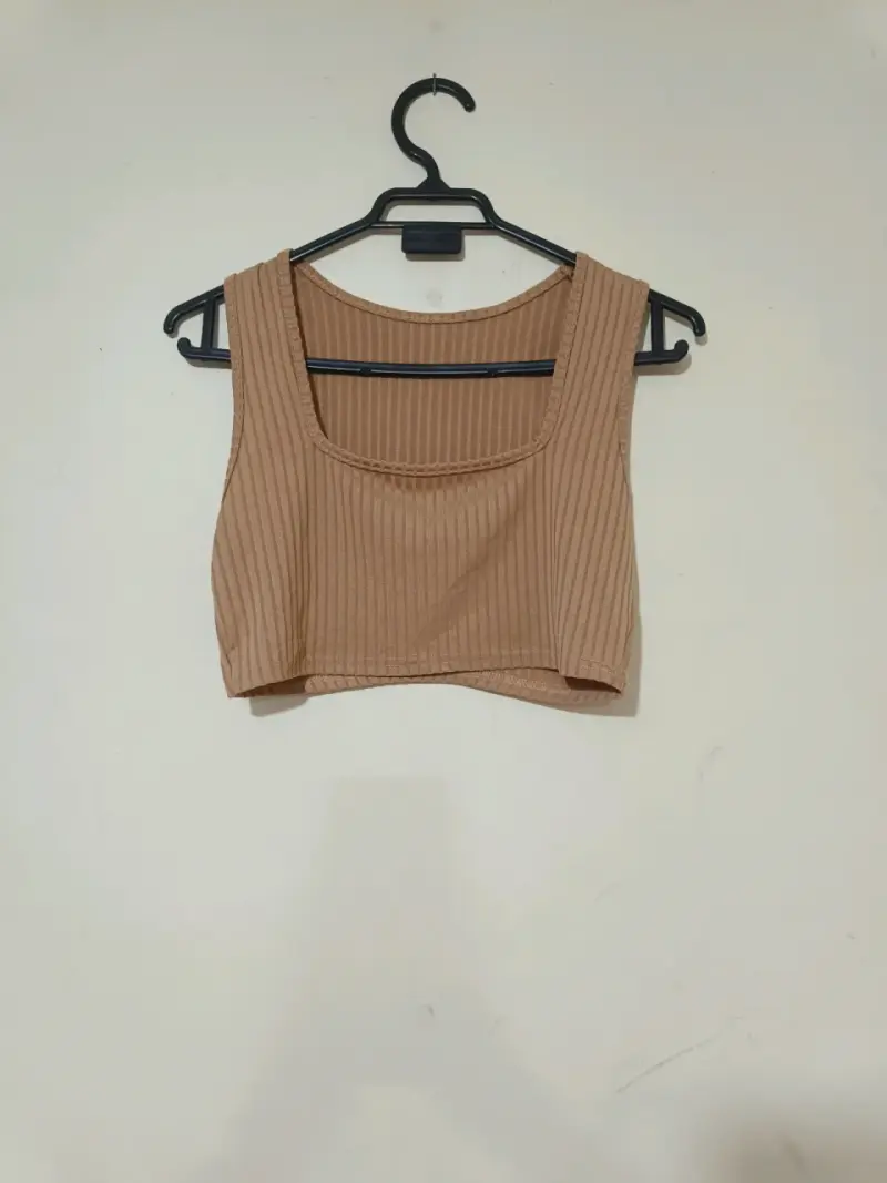 Lote de tops de mujer en varios estilos - 2
