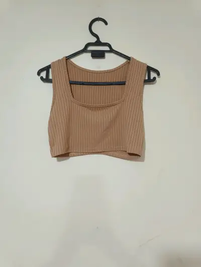 Lote de tops de mujer en varios estilos - miniatura 2