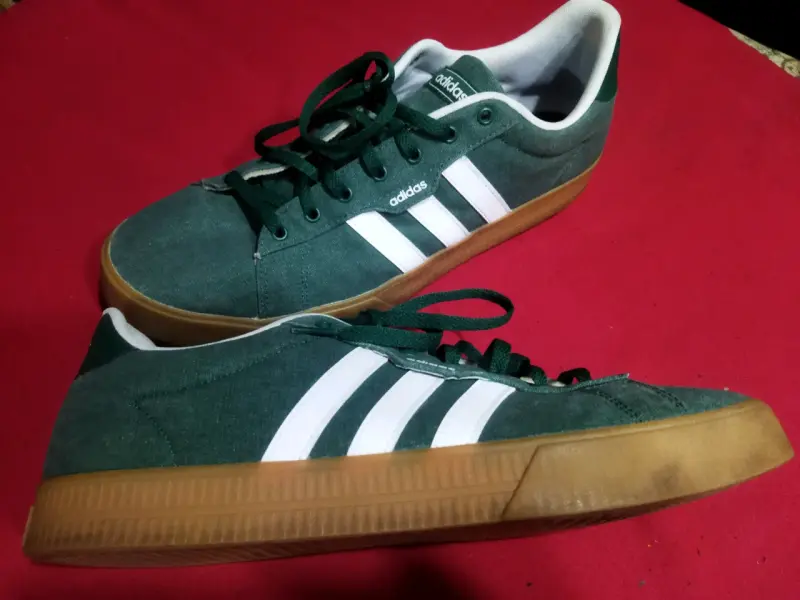 Zapatillas deportivas verdes Adidas para hombre - 2