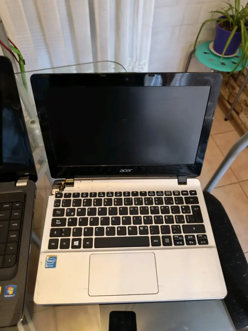 Notebooks para repuesto o reparar - 3