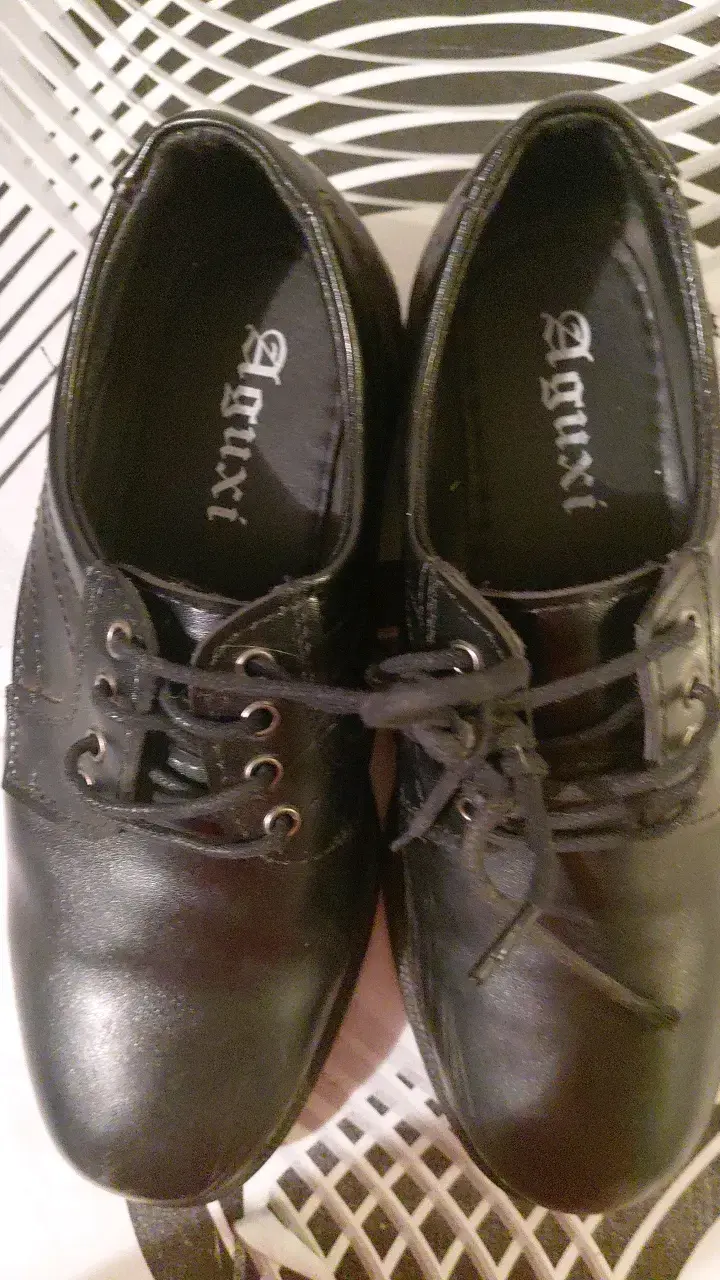 Zapatos formales negros Aguxi para hombre