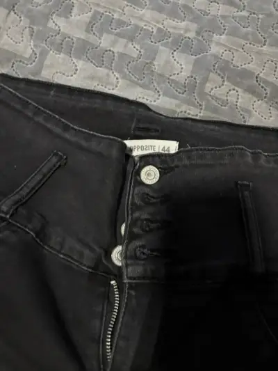 Jeans negros Opposite talla 44 - miniatura 1