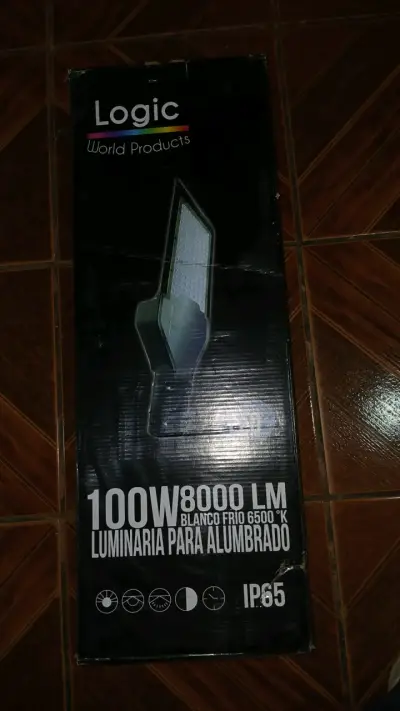 Luminaria LED 100W 8000LM Logic para alumbrado - miniatura 1