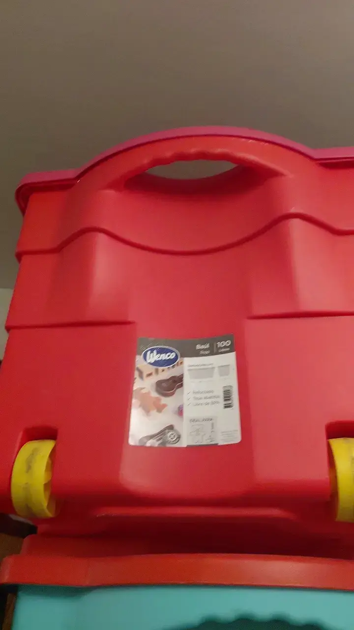 Caja organizadora roja con ruedas Wenco