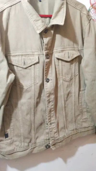 Chaqueta de mezclilla beige para hombre - miniatura 1