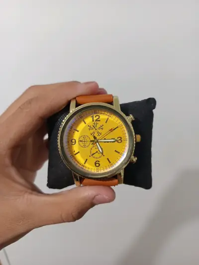Reloj le falta la pura pila - miniatura 1