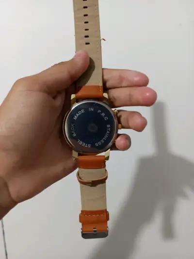 Reloj le falta la pura pila - miniatura 3