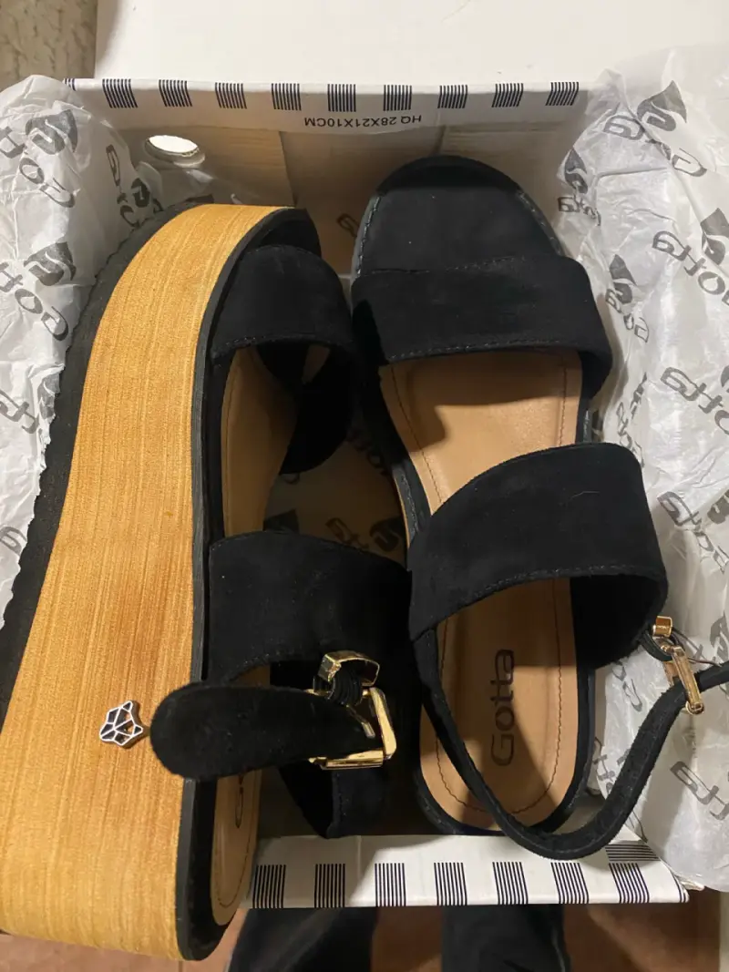 Sandalias de Plataforma Negras Gotta - 1