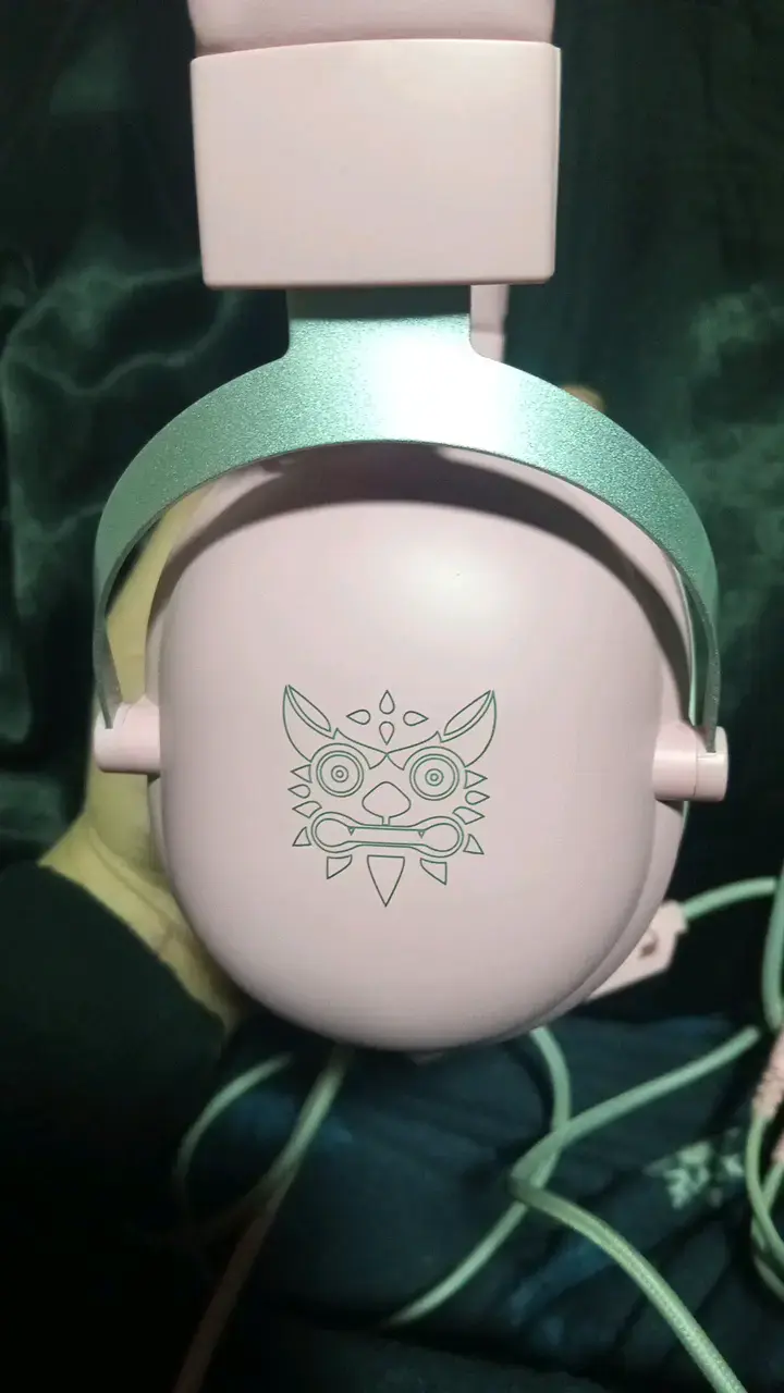 Audífonos gamer rosa con orejas de gato Onikuma - 2