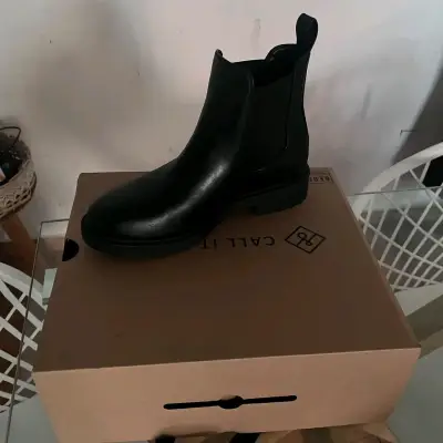 Botines de cuero negro talla 37.5 - miniatura 1