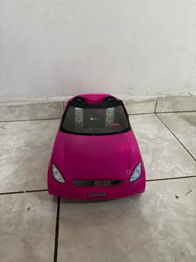 Auto de juguete convertible rosa Barbie - miniatura 2