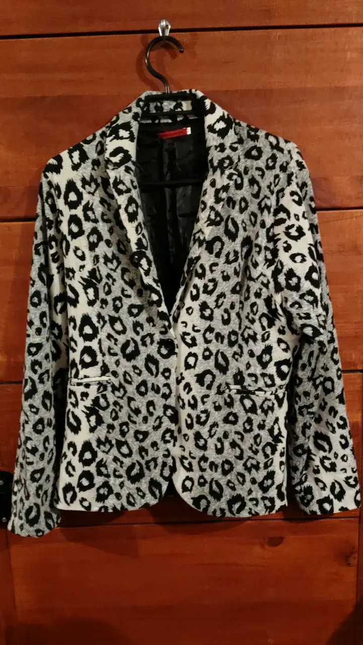 Blazer de mujer estampado animal print - 1