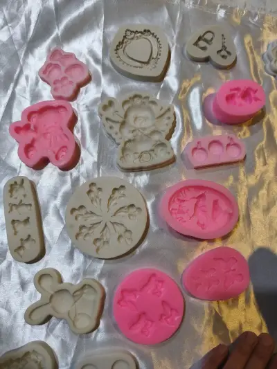 Set de moldes de silicona para repostería - miniatura 1