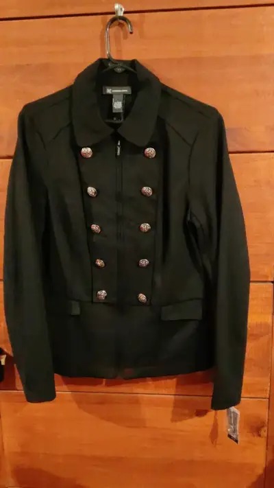 Chaqueta negra con botones decorativos para mujer - miniatura 1