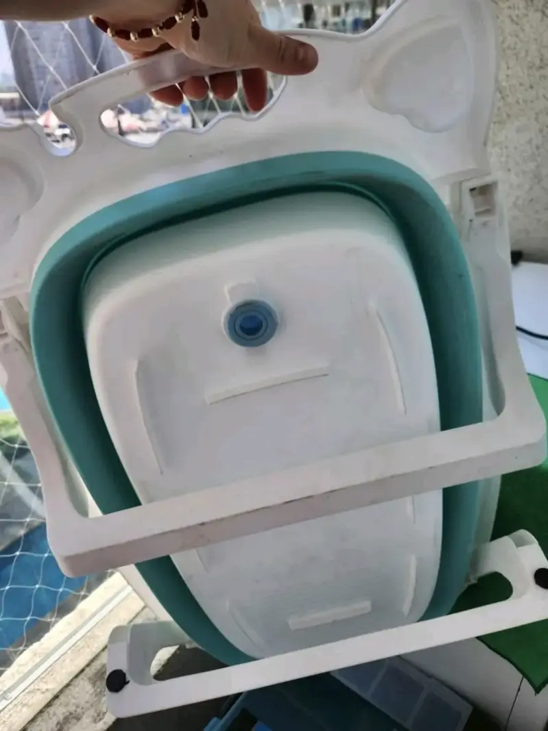Tina de baño plegable para bebé - 2