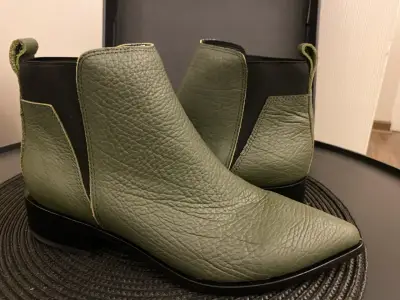 Botines de cuero verde para mujer - miniatura 2
