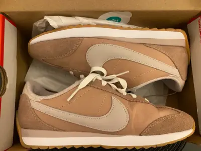 Zapatillas Nike rosadas para mujer - miniatura 4