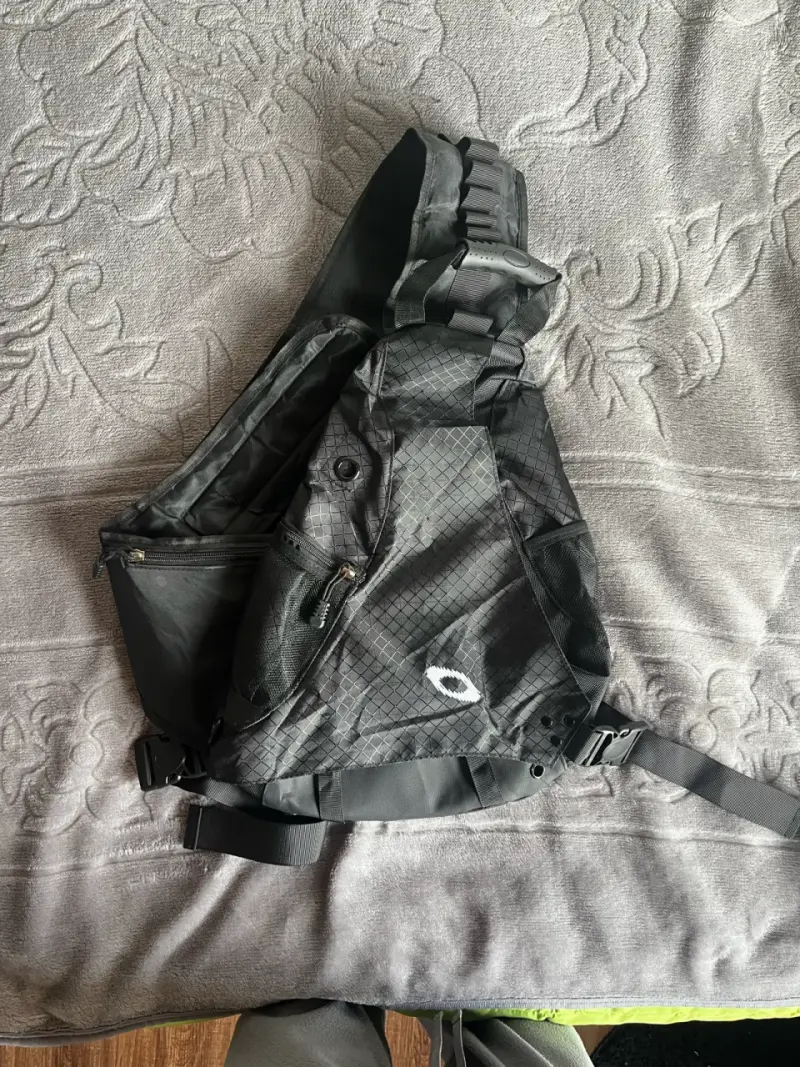 Sling Bag Oakley - 3