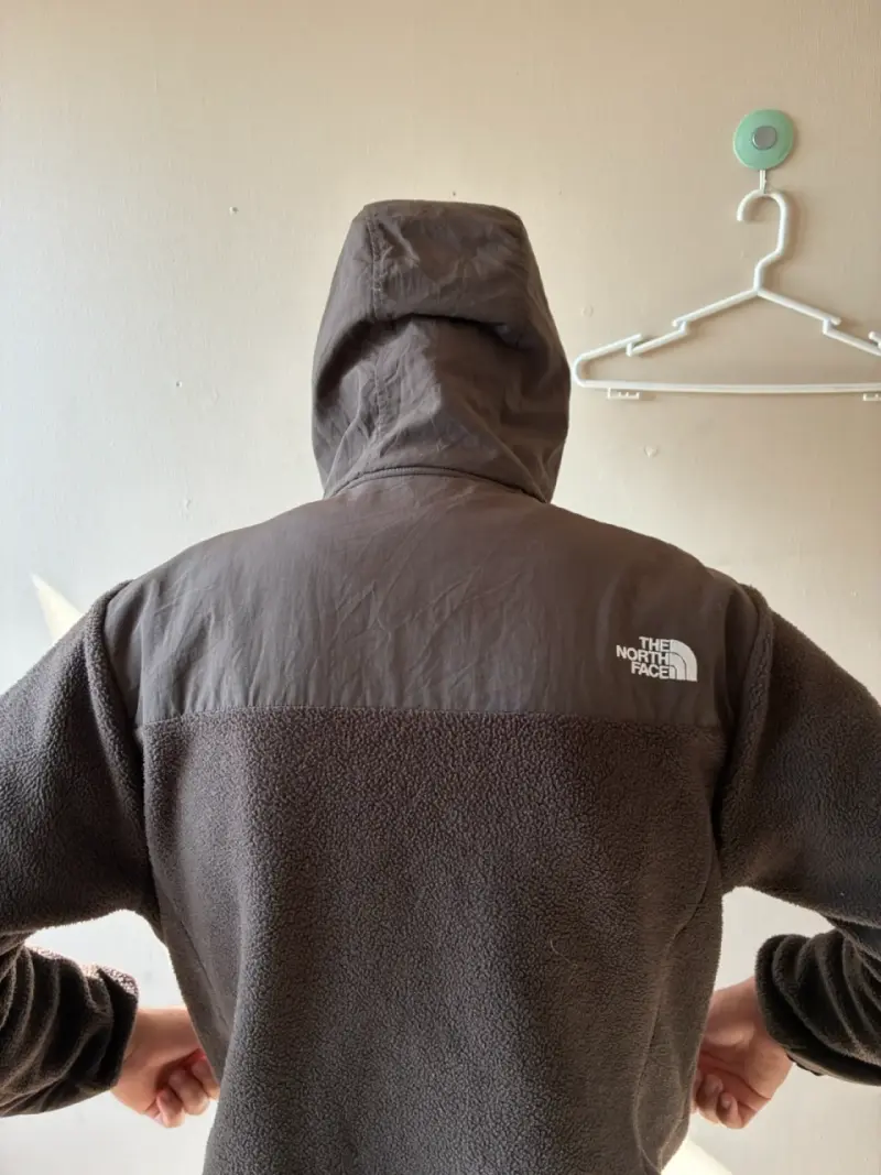 ♻️Chaqueta polar con capucha The North Face marrón - 2