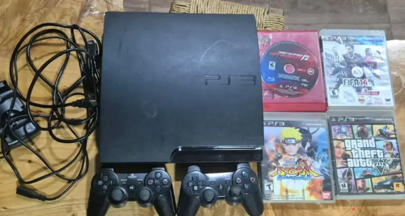 Consola PS3 con juegos y accesorios