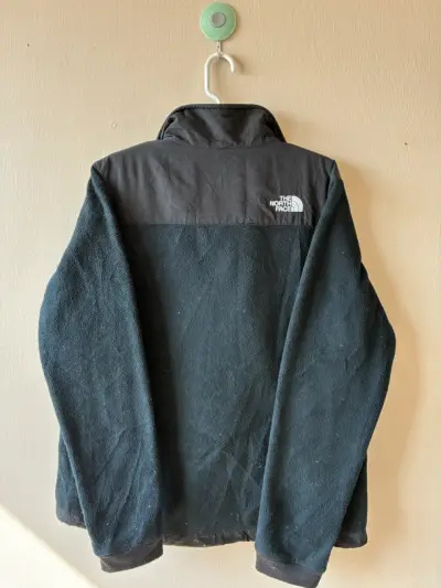 ♻️Chaqueta polar negra The North Face para mujer - miniatura 2