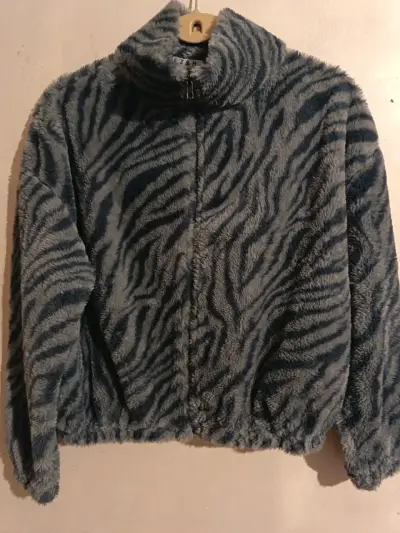 Conjunto de ropa infantil variada - miniatura 2