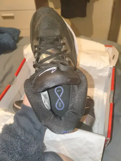 Zapatillas deportivas negras Nike Kyrie - miniatura 6