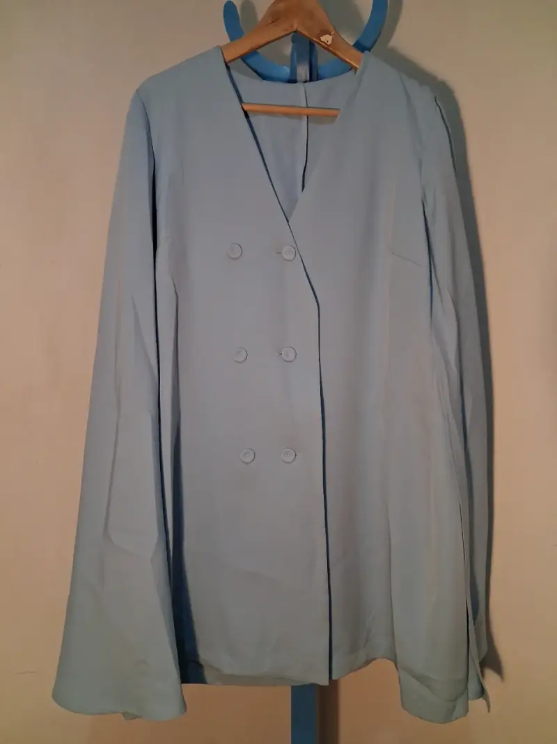 Abrigo Capa azul claro de mujer elegante - 2
