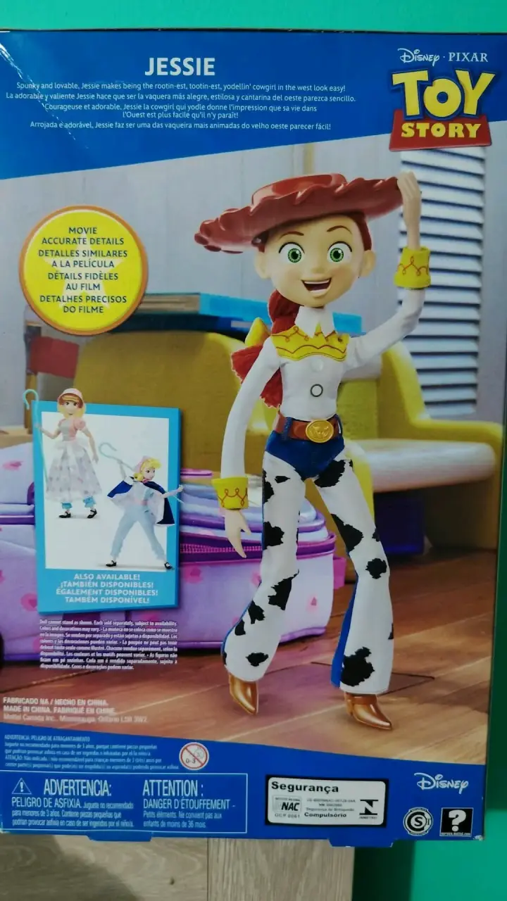 Muñeca Jessie de Toy Story con Sombrero - 2