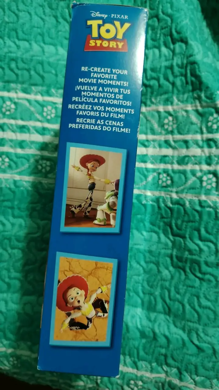 Muñeca Jessie de Toy Story con Sombrero - 4