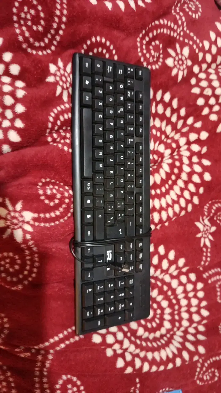 Teclado USB negro compacto