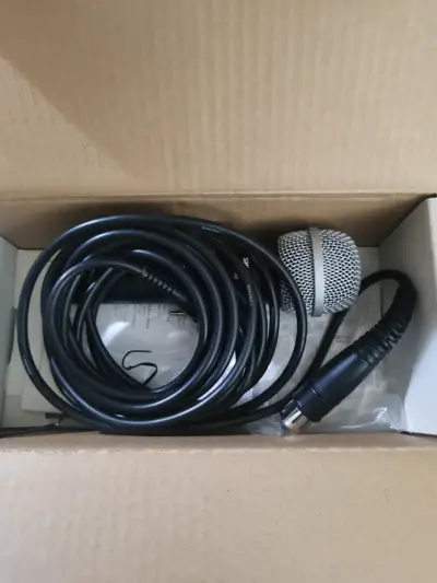 Micrófono Dinámico Multipropósito Shure SV100 - miniatura 3